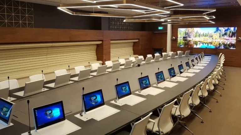 قاعة الاجتماعات | meeting room
